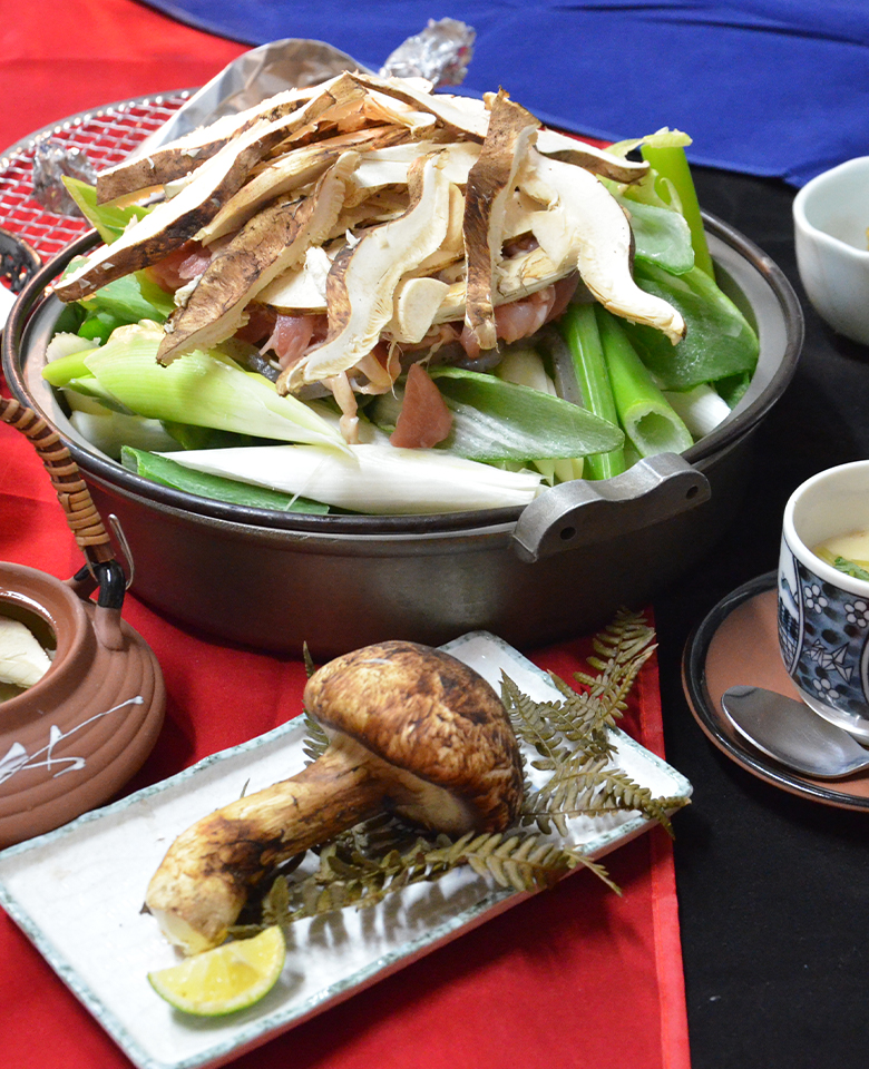 提供している松茸のコース料理